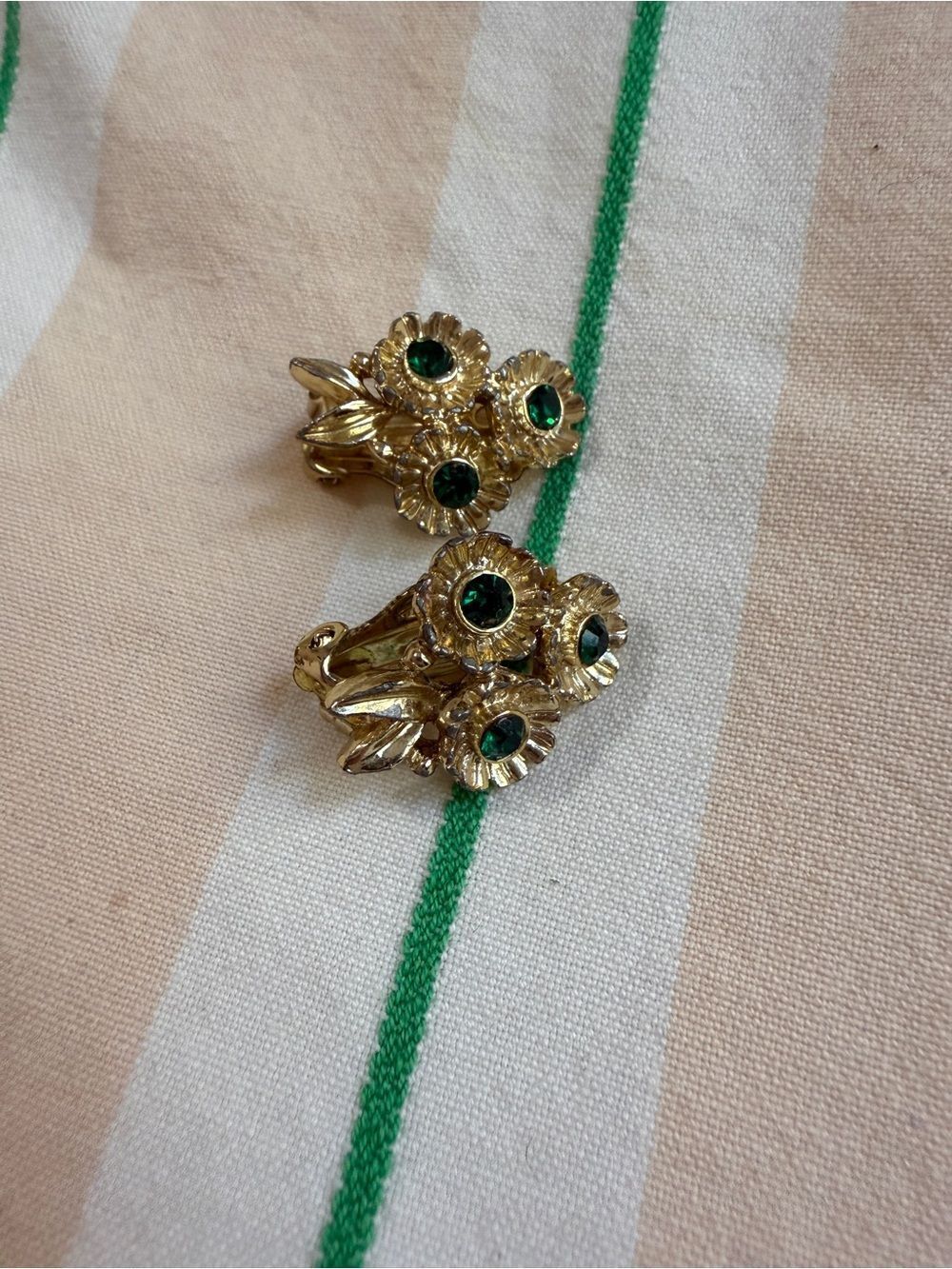 1950s/ 60s Flower Power Mod Emerald Green Rhinestones Goldtone